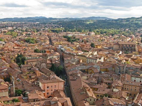 Bologna Italy Travel Guide